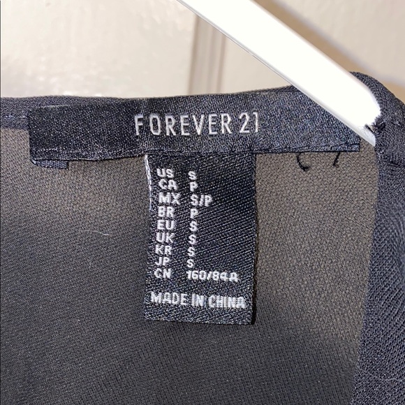 Forever 21 Small Black Ruffled V-Neck Blouse - Picture 2 of 10